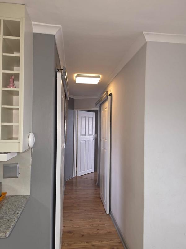 To Let 2 Bedroom Property for Rent in Blouberg Beachfront Western Cape